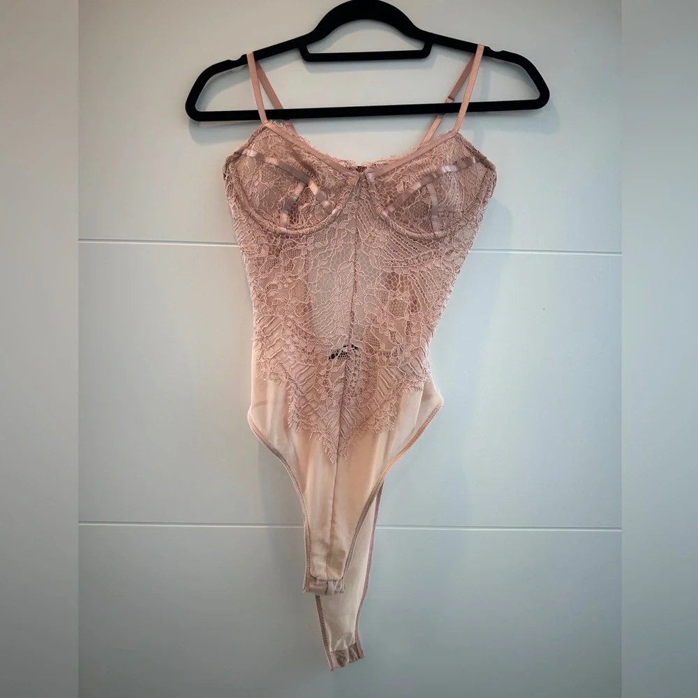 Bardot Superdown Britney Lace Bodysuit Pink Sheer Feminine Romantic | Size 6/S - Picture 12 of 17